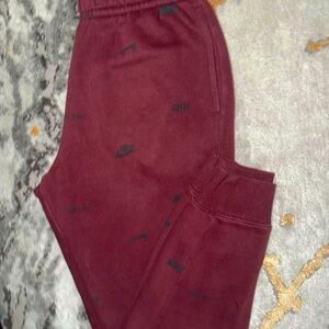 Nike Men’s Small Maroon Joggers